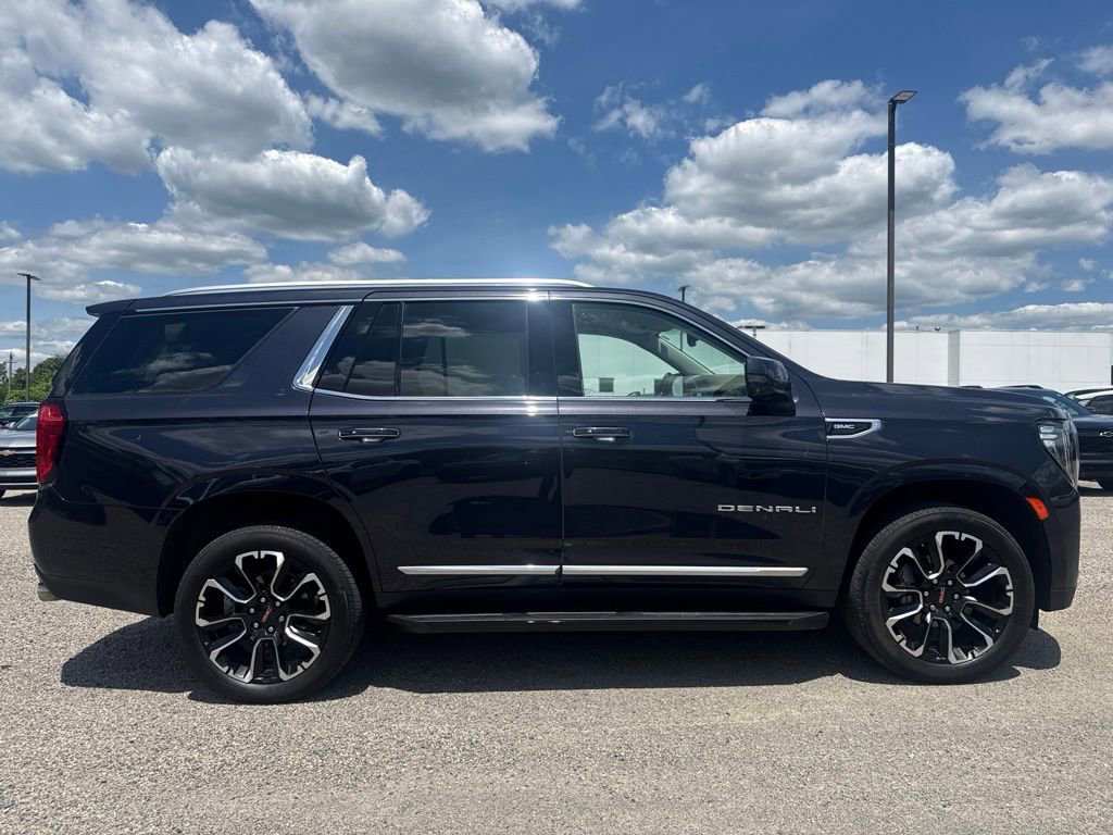 Used 2023 GMC Yukon Denali AWD/4WD image 11