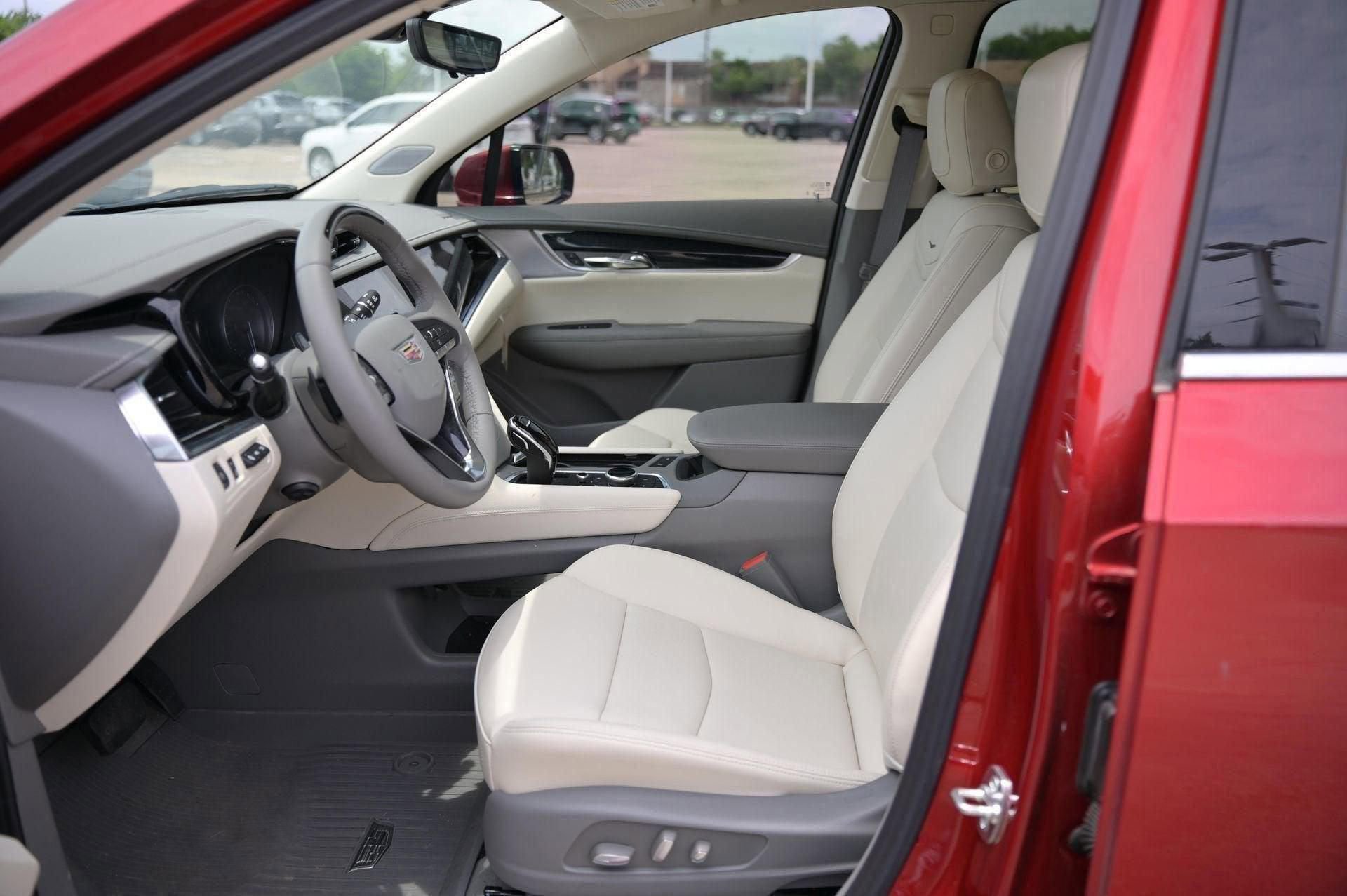 New 2025 Cadillac XT6 Premium Luxury w/ Technology Package image 82