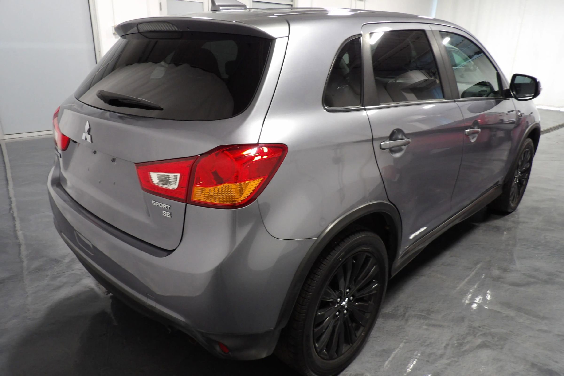 Used 2017 Mitsubishi Outlander Sport SE image 5