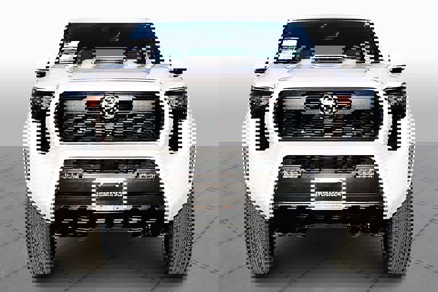 Used 2025 Toyota Tacoma TRD Sport image 3