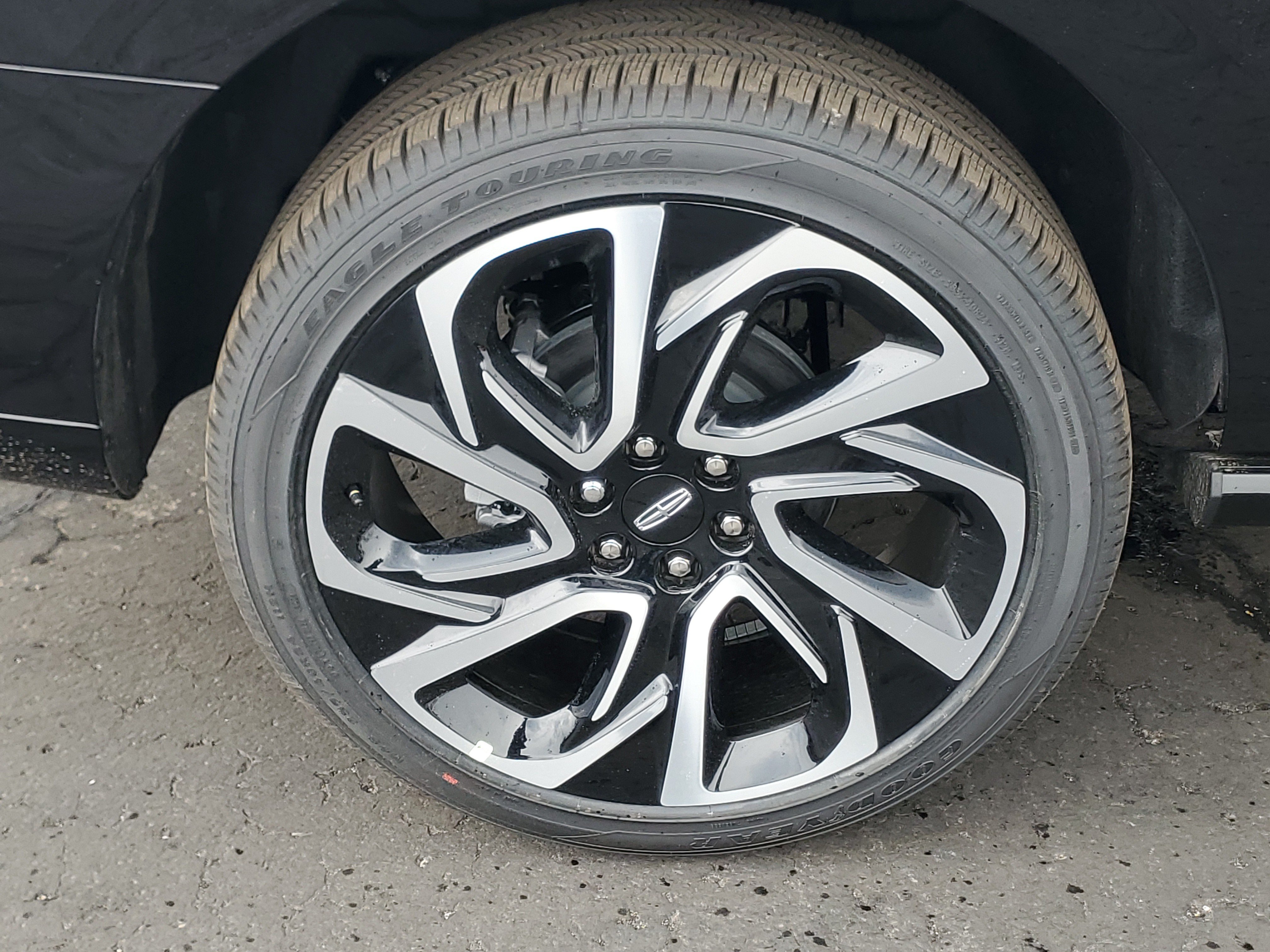 New 2026 Lincoln Navigator Reserve AWD/4WD image 5