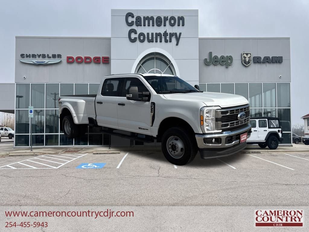Used 2024 Ford F350 XLT image 1