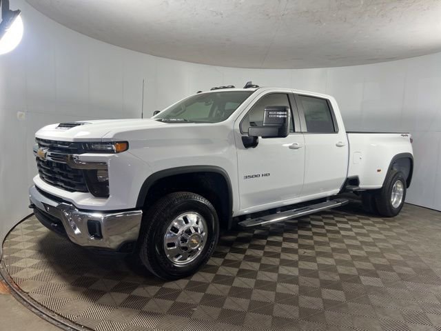 New 2026 Chevrolet Silverado 3500 LT w/ All Star Edition AWD/4WD video 1
