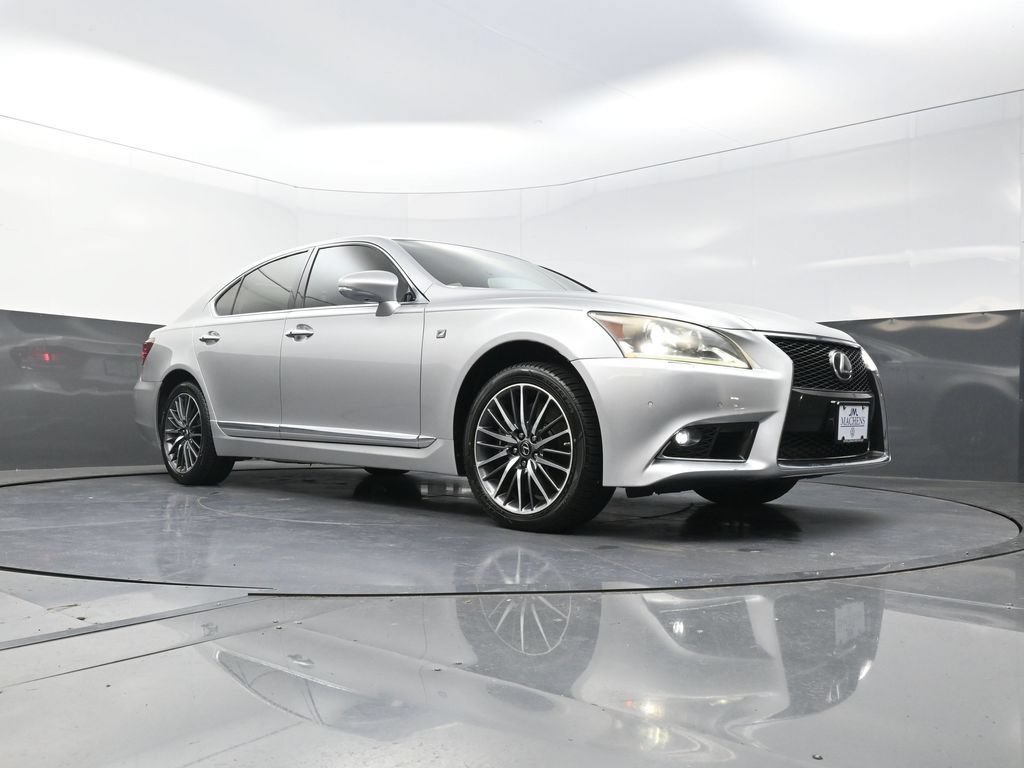 Used 2013 Lexus LS 460 AWD w/ F-Sport Pkg image 23