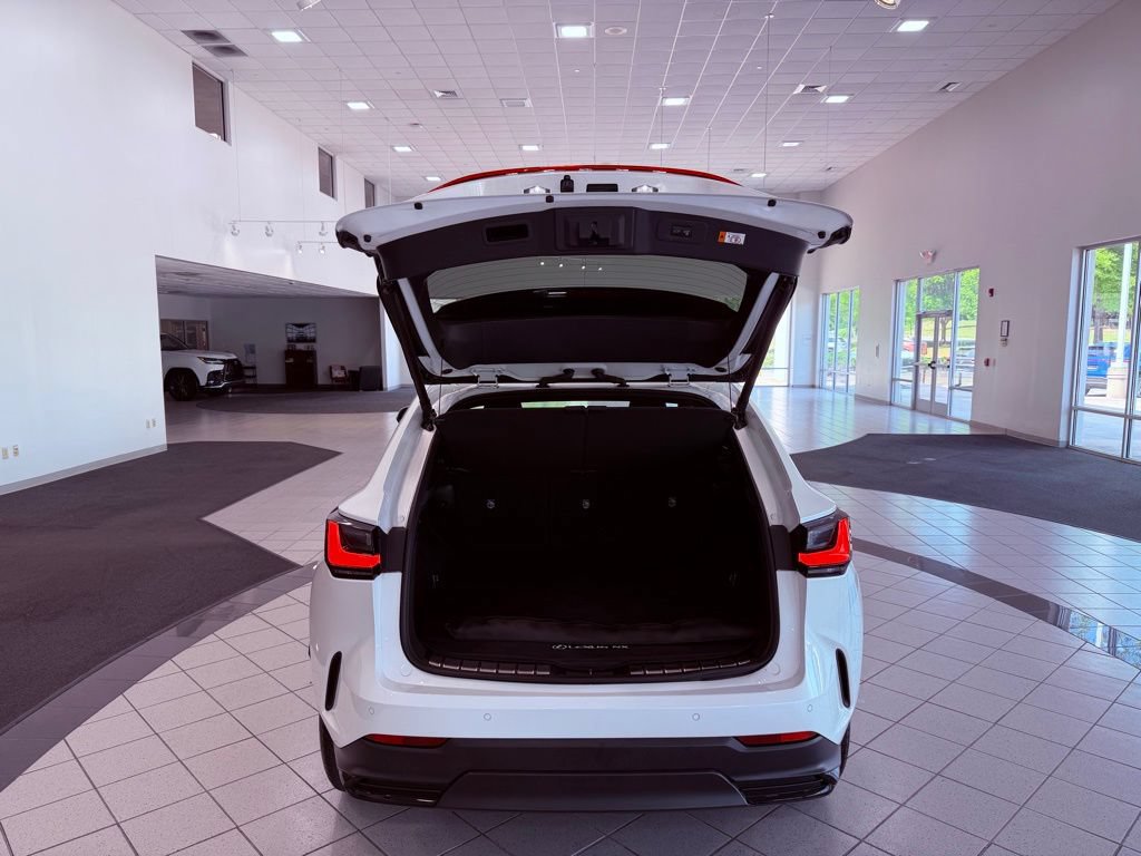 Used 2025 Lexus NX 250 FWD w/ Cold Area Package image 7