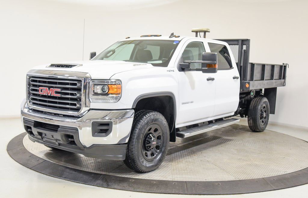 Used 2019 GMC Sierra 3500 4x4 Crew Cab w/ Sierra Convenience Package image 3