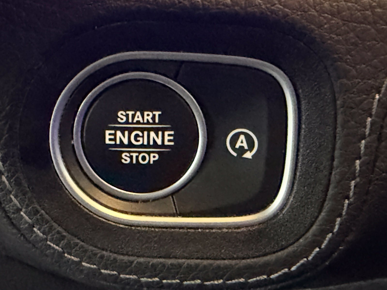 Used 2024 Mercedes-Benz GLE 450 4MATIC image 32