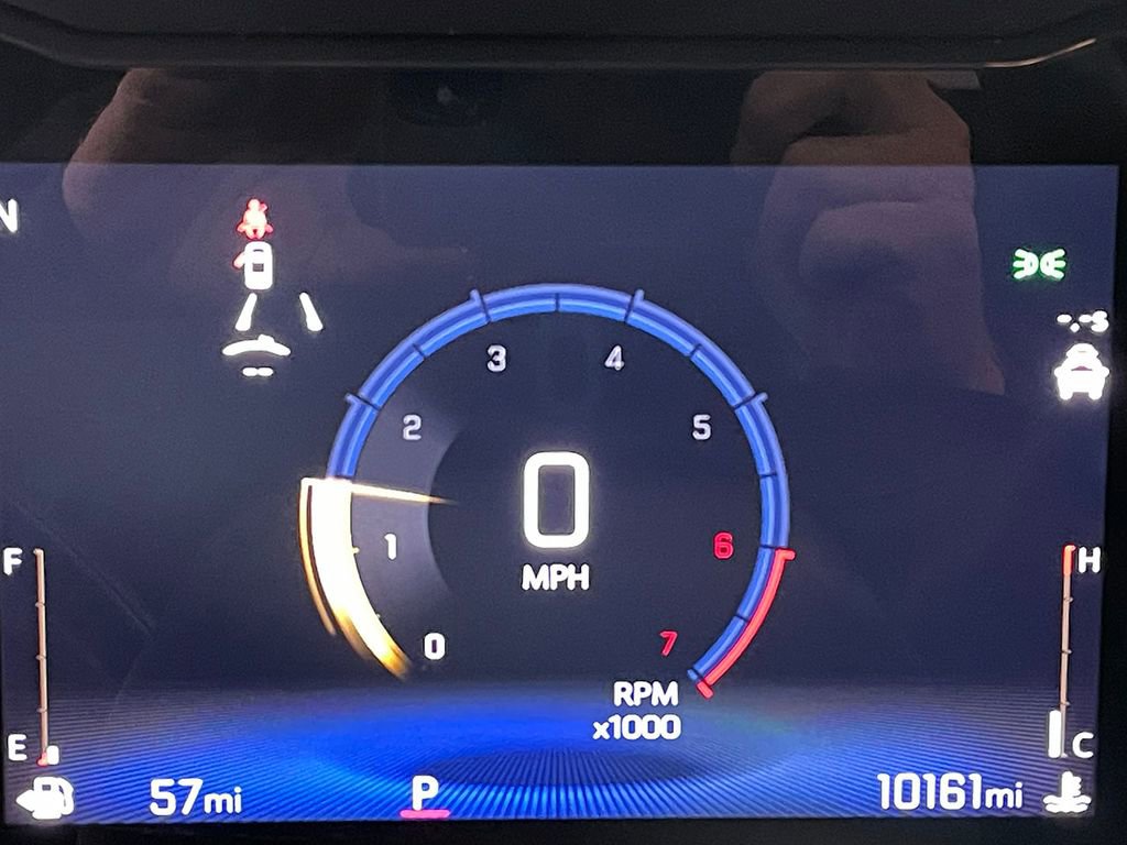 Used 2024 Chevrolet Trax LT w/ Sunroof Package image 28