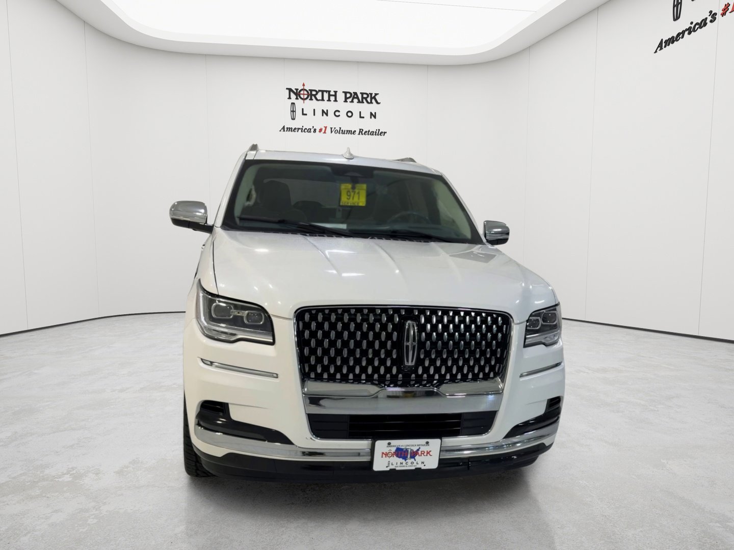 Used 2022 Lincoln Navigator L Black Label AWD/4WD image 10