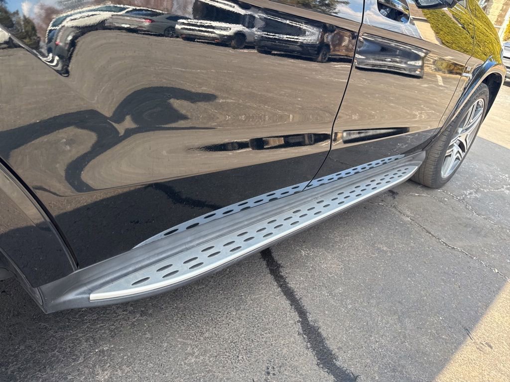 Used 2015 Mercedes-Benz GL 63 AMG 4MATIC image 52