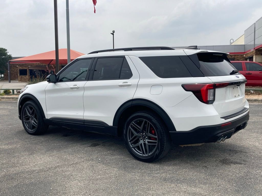 Used 2025 Ford Explorer ST w/ Sun And Sound Package AWD/4WD image 7