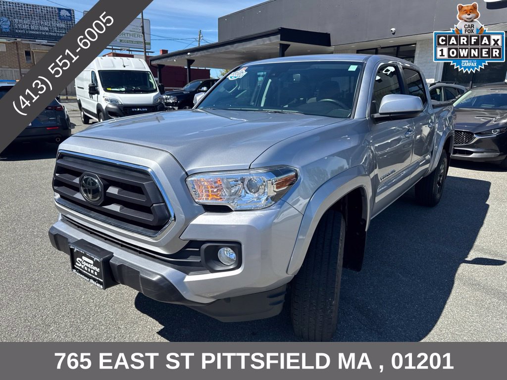 Used 2021 Toyota Tacoma SR5 AWD/4WD image 3