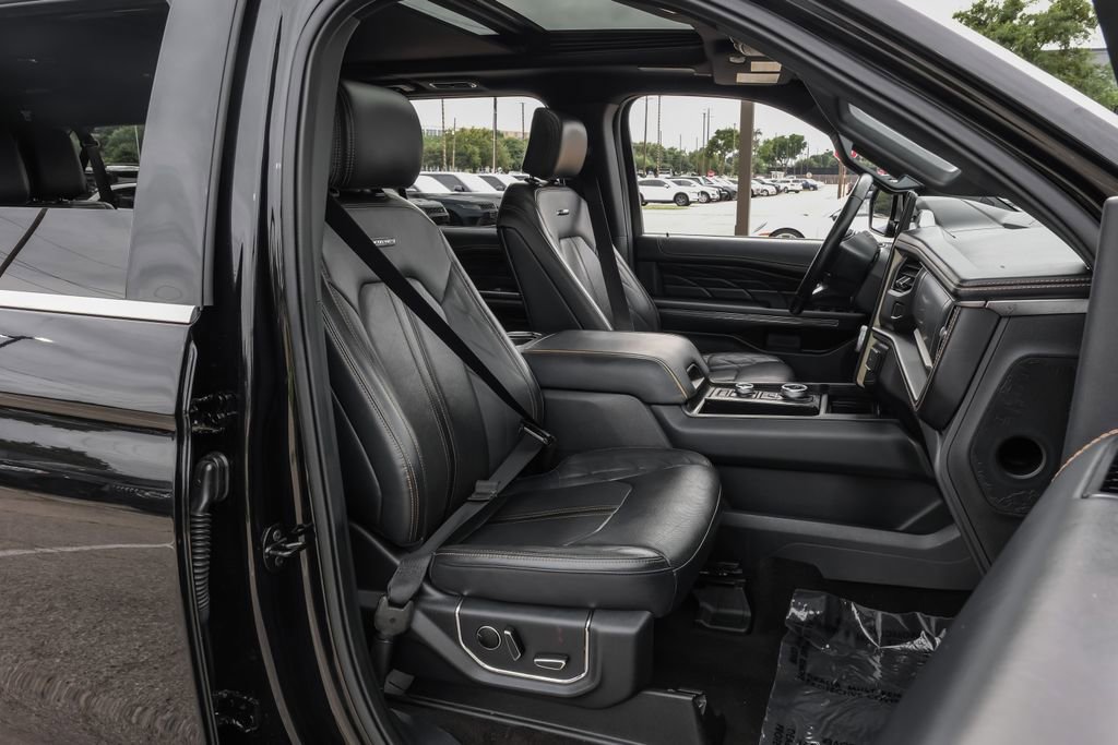 Used 2023 Ford Expedition Max Platinum AWD/4WD image 46