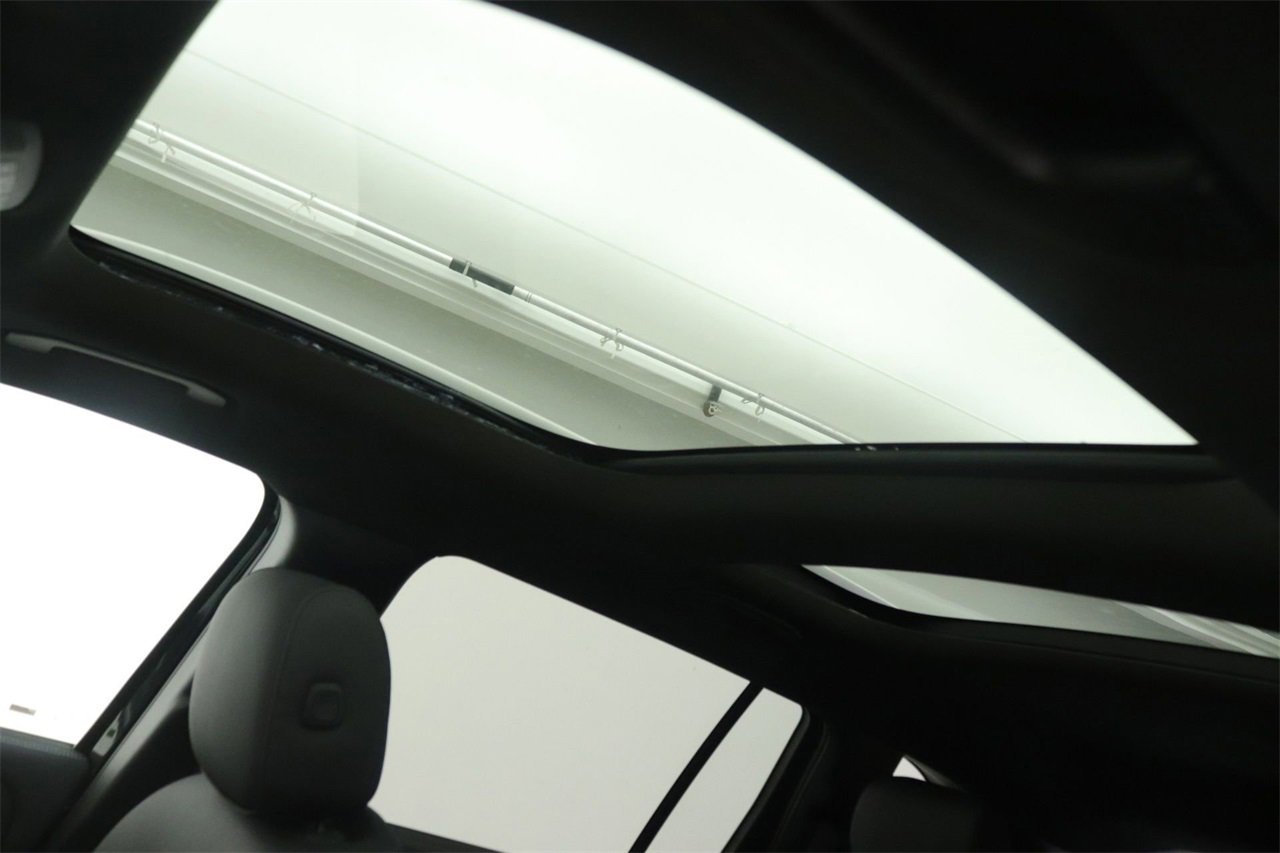 New 2026 Mercedes-Benz GLB 250 image 14