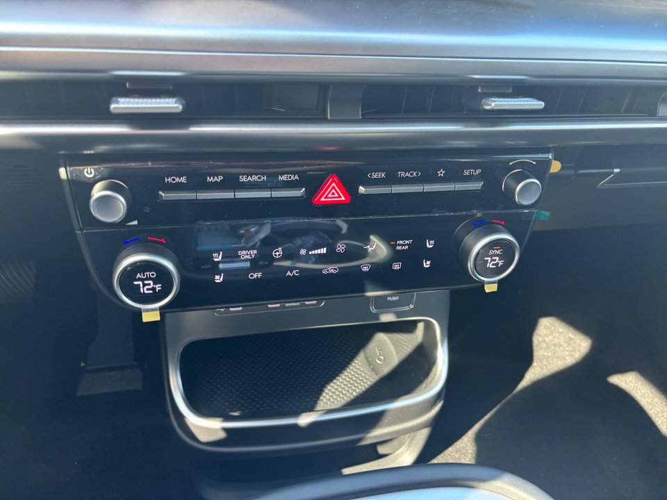 New 2026 Hyundai Ioniq 9 SEL image 17