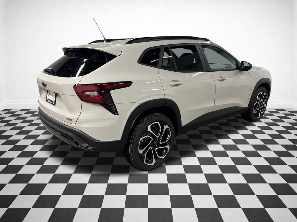 New 2026 Chevrolet Trax RS w/ Sunroof Package image 8