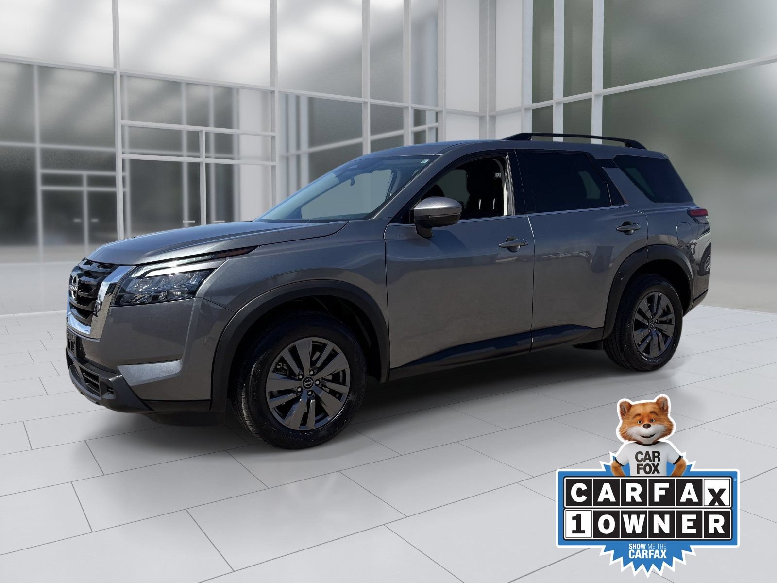 Certified 2025 Nissan Pathfinder SV FWD image 2