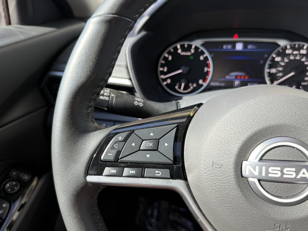 Used 2025 Nissan Altima 2.5 SL AWD/4WD image 27