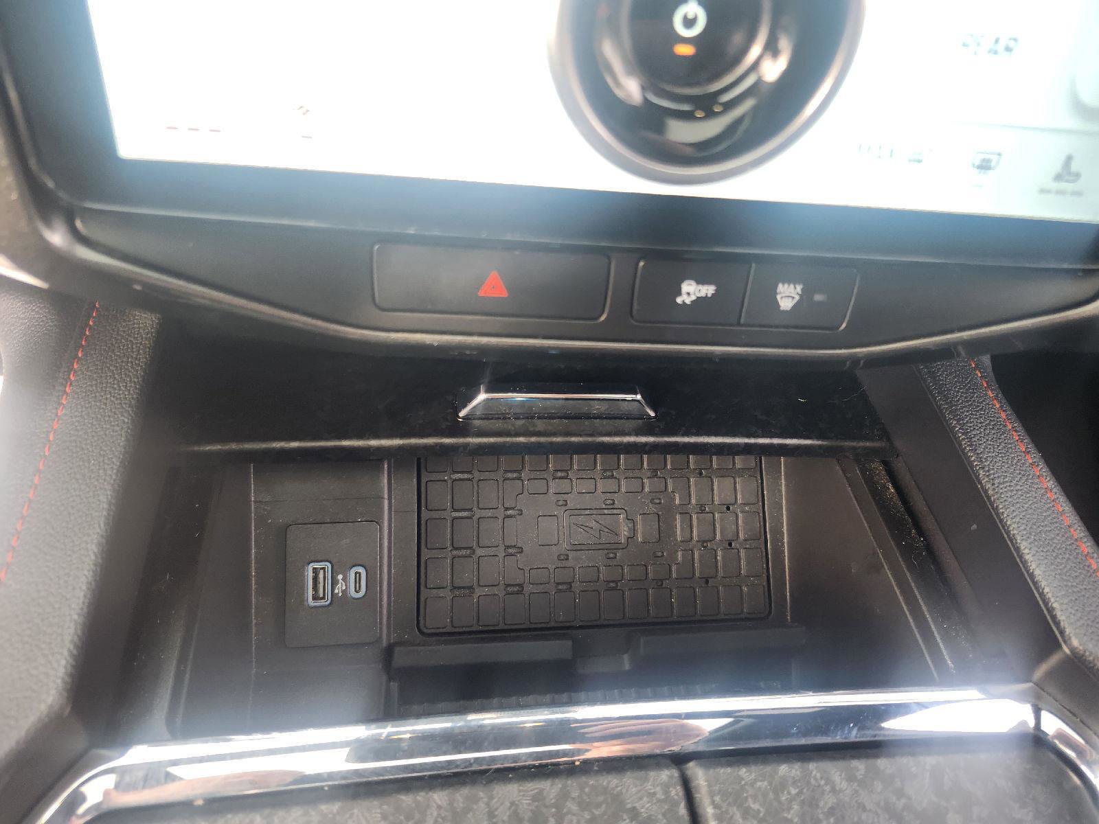 Used 2023 Ford Expedition Limited image 17