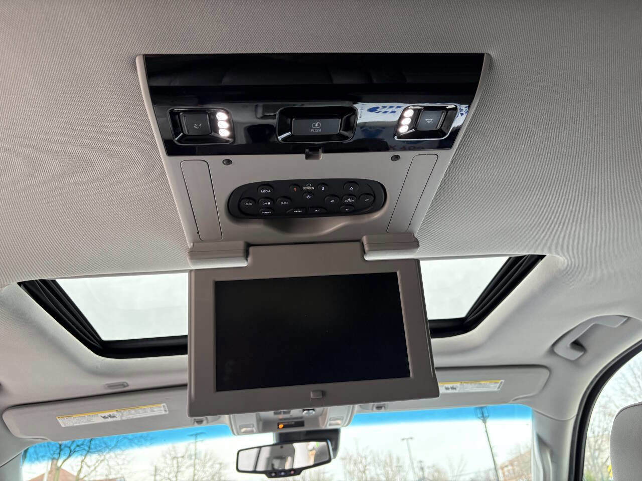 Used 2016 Chevrolet Suburban LT image 36