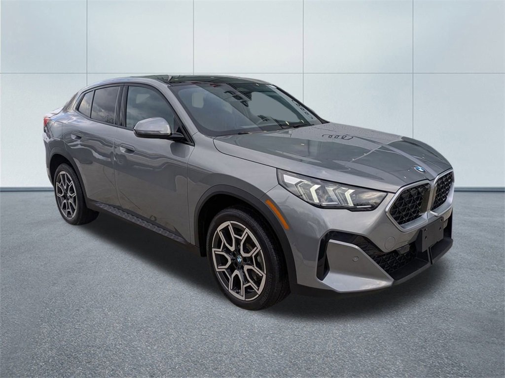 Used 2024 BMW X2 xDrive28i w/ Convenience Package image 1
