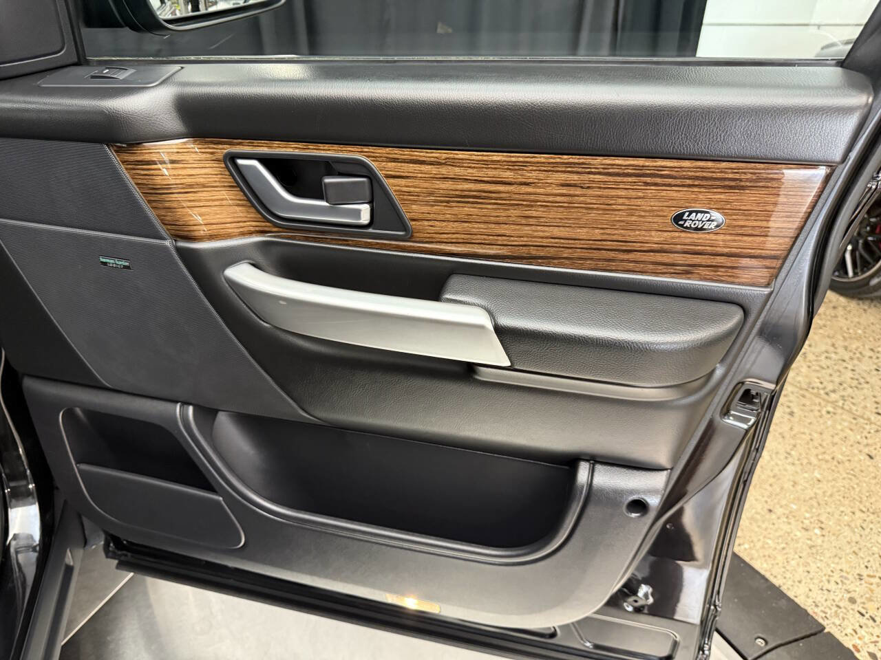 Used 2009 Land Rover Range Rover Sport Supercharged image 18