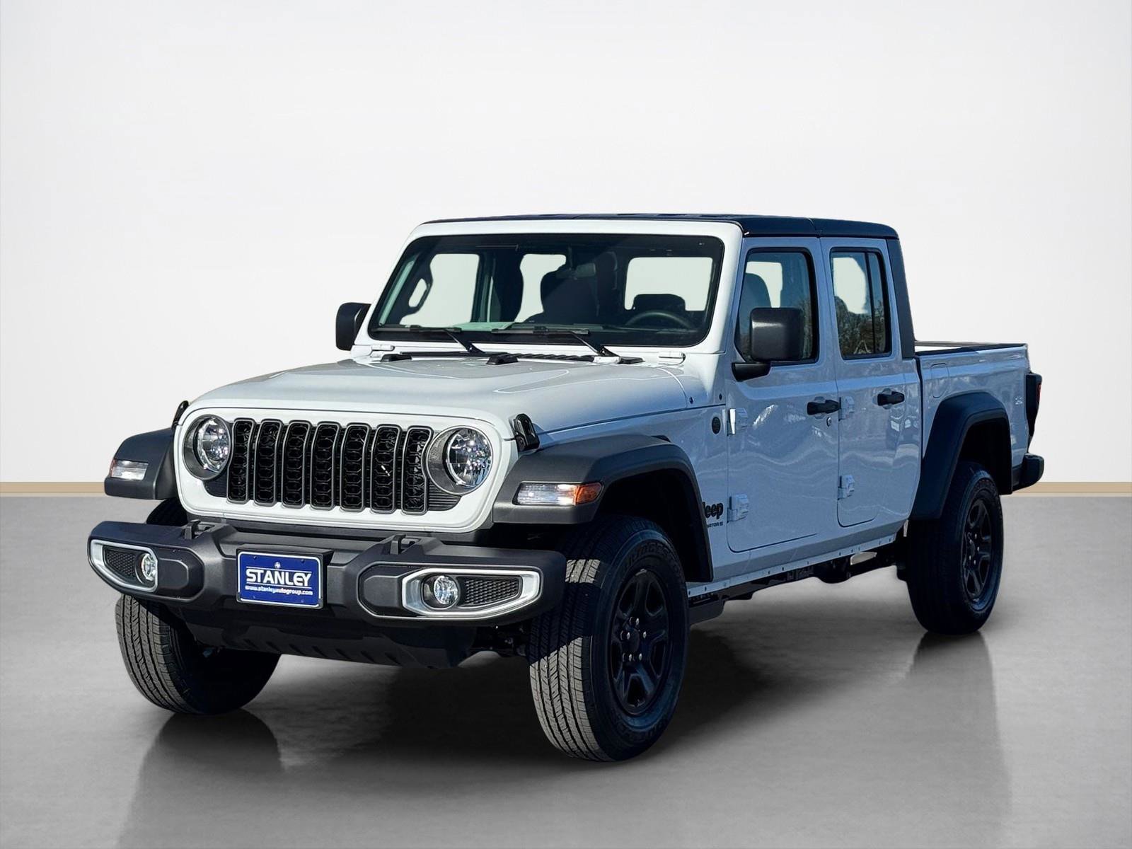 New 2026 Jeep Gladiator Sport image 3