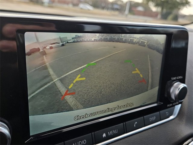 Used 2025 Nissan Sentra S image 19