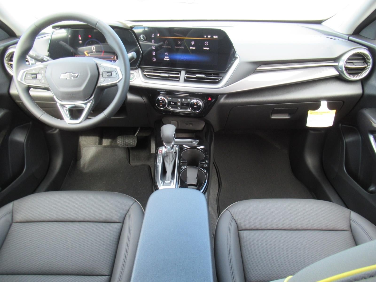 New 2026 Chevrolet Trax ACTIV w/ Sunroof Package FWD image 12