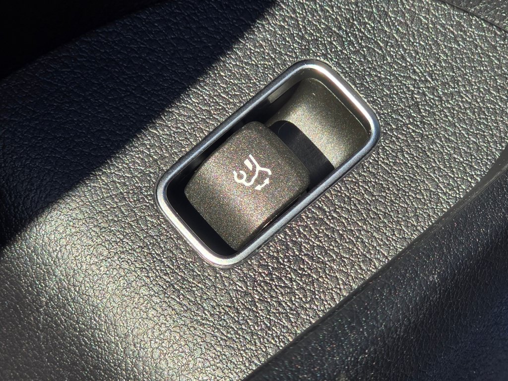 Used 2024 Mercedes-Benz GLS 450 4MATIC image 39