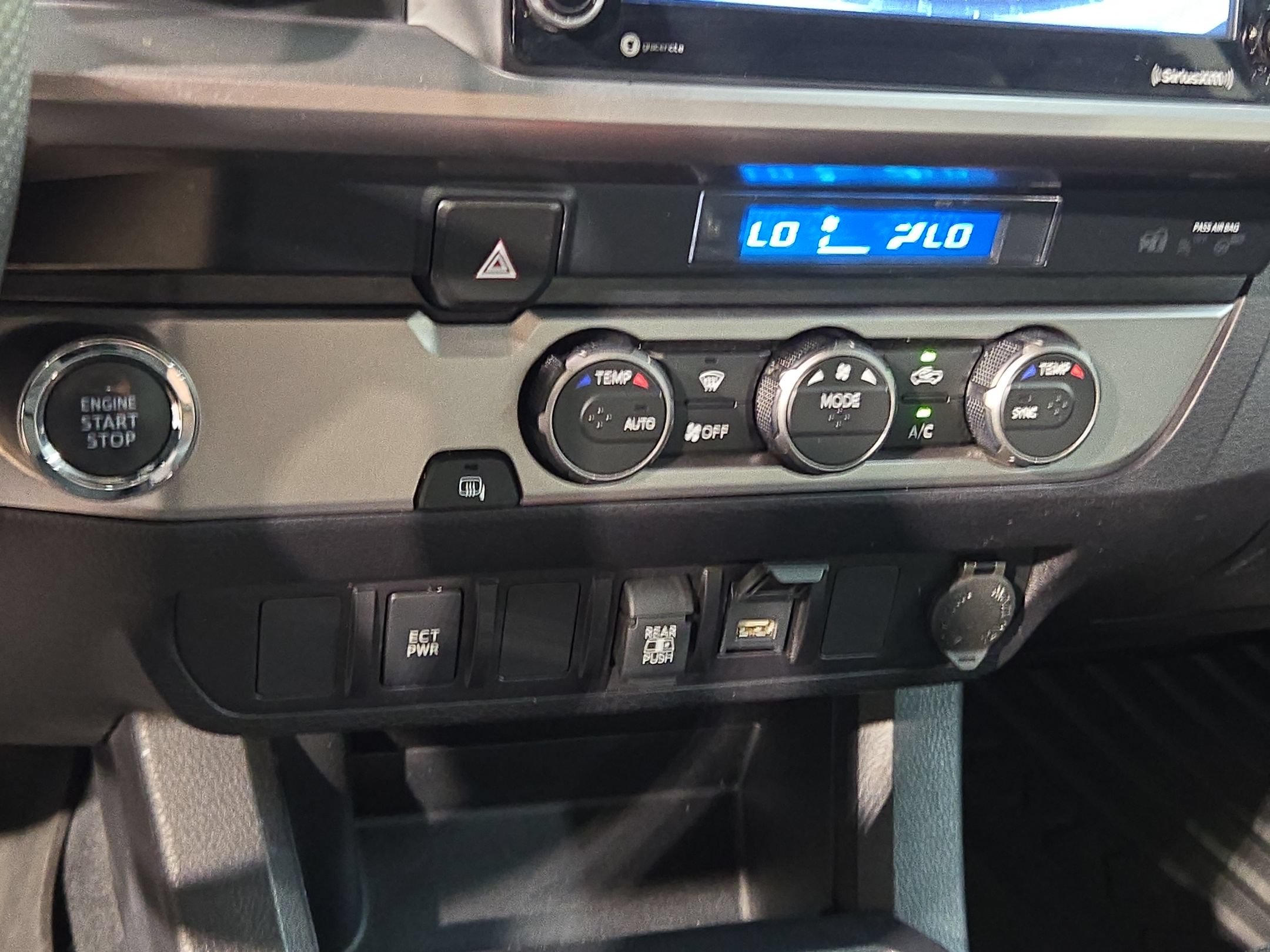 Used 2023 Toyota Tacoma SR5 RWD image 31