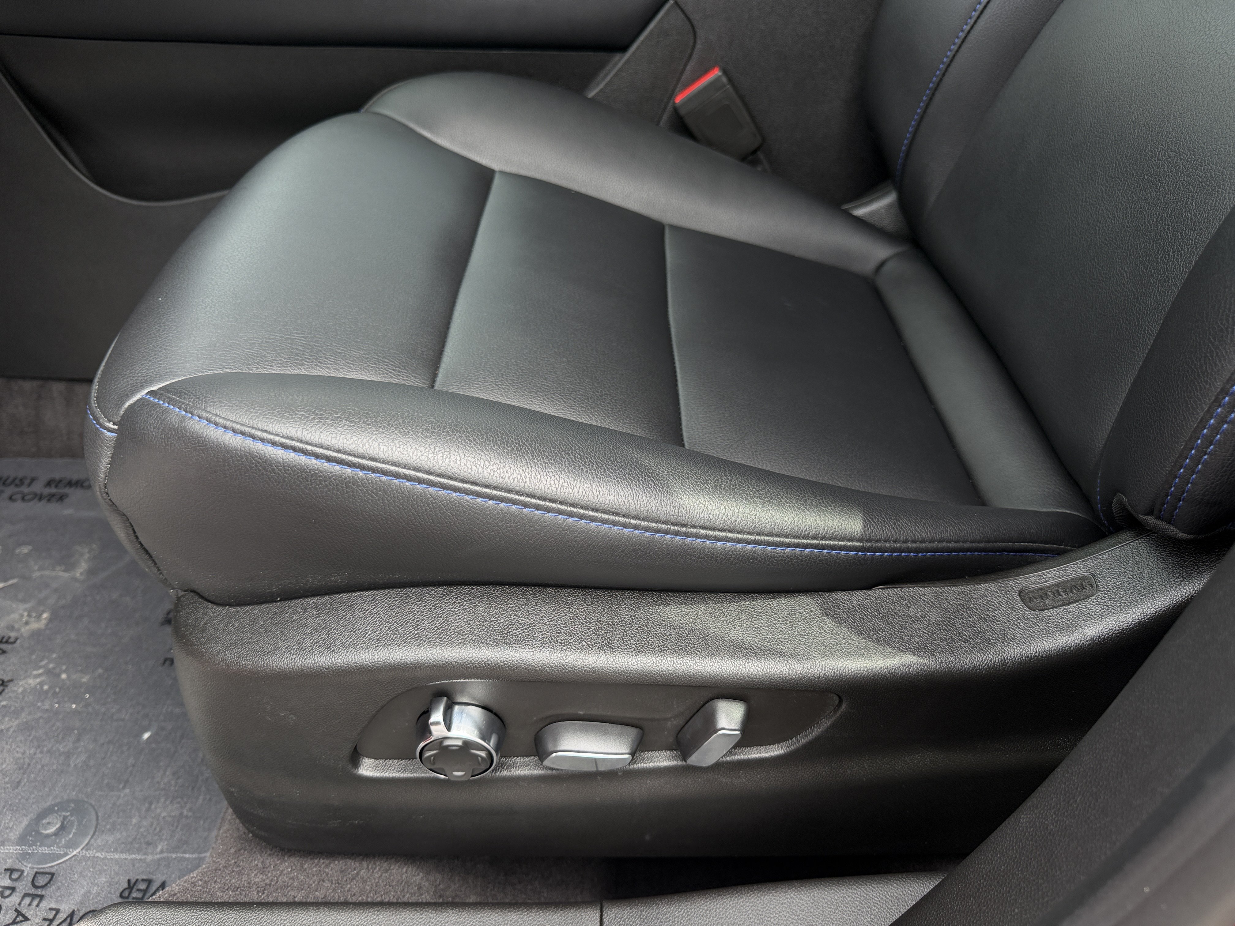 Certified 2024 Cadillac XT4 Sport w/ Cold Weather Package FWD image 22