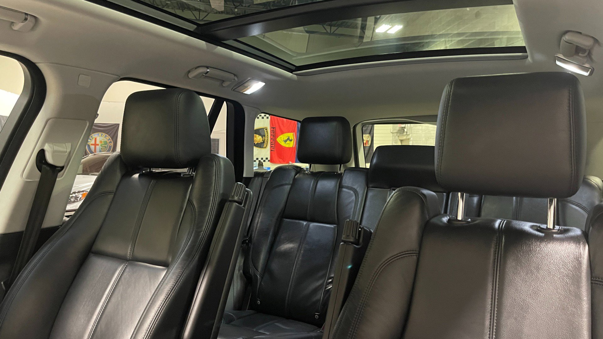 Used 2017 Land Rover Range Rover image 23