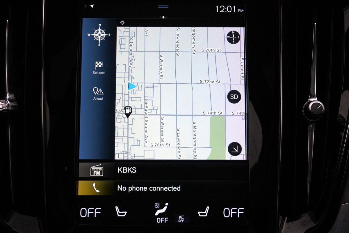 Used 2022 Volvo S60 T8 Inscription image 29