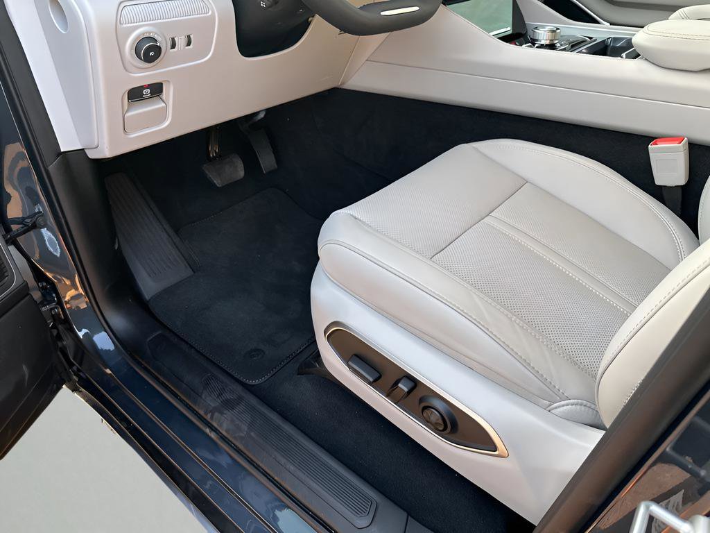 New 2025 Jeep Wagoneer 4WD w/ Convenience Group I image 28