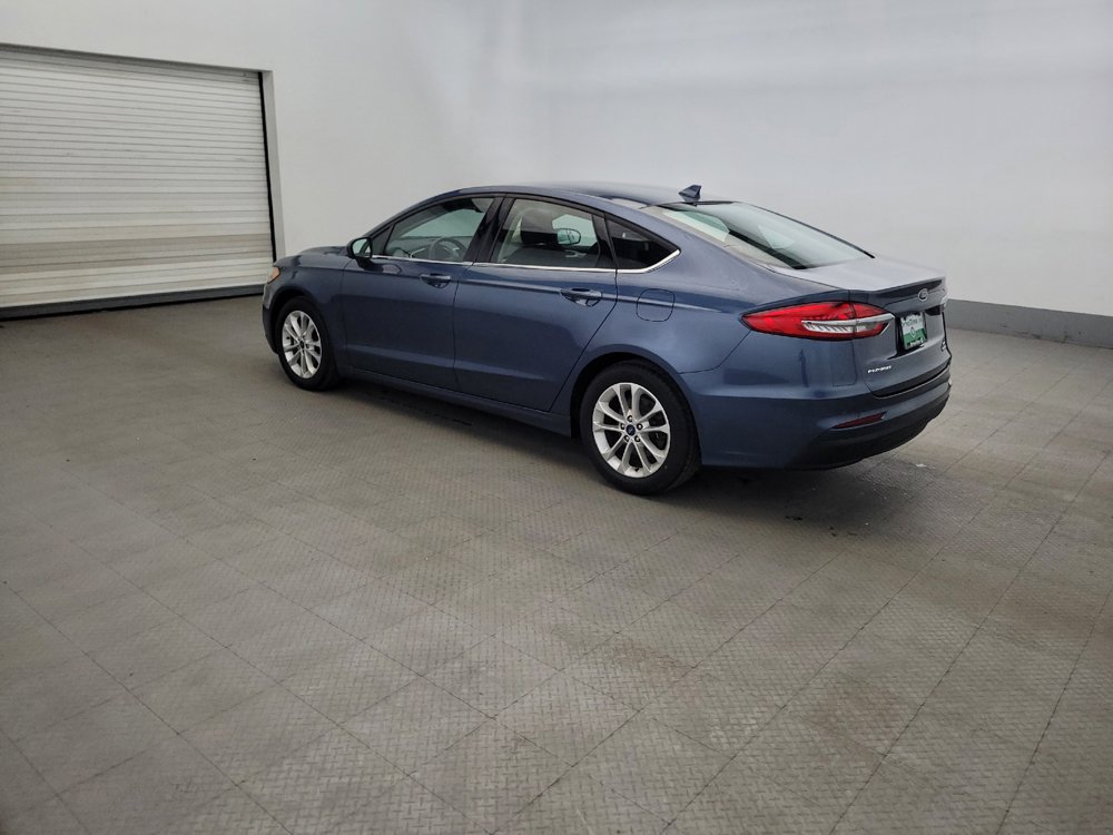 Used 2019 Ford Fusion SE FWD image 3