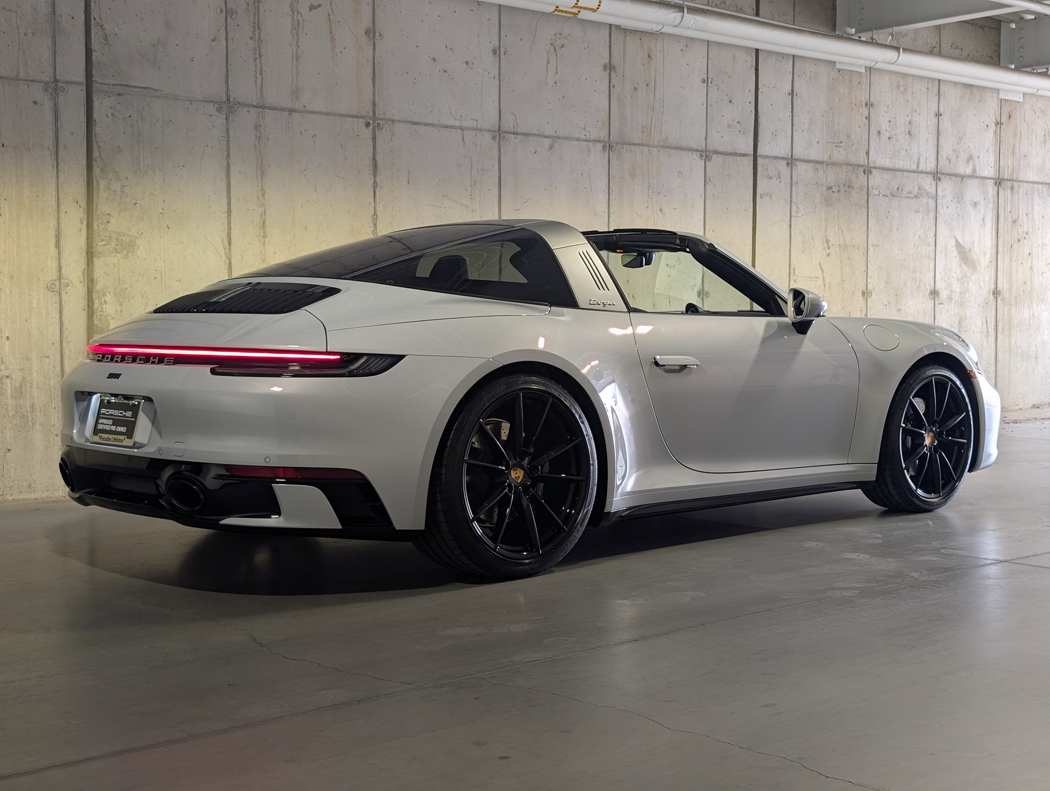 Certified 2024 Porsche 911 Targa 4S image 9