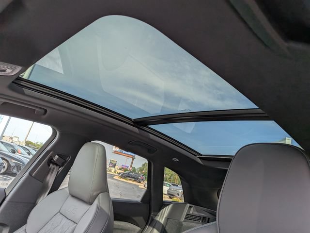 New 2026 Audi SQ5 Premium Plus AWD/4WD image 12