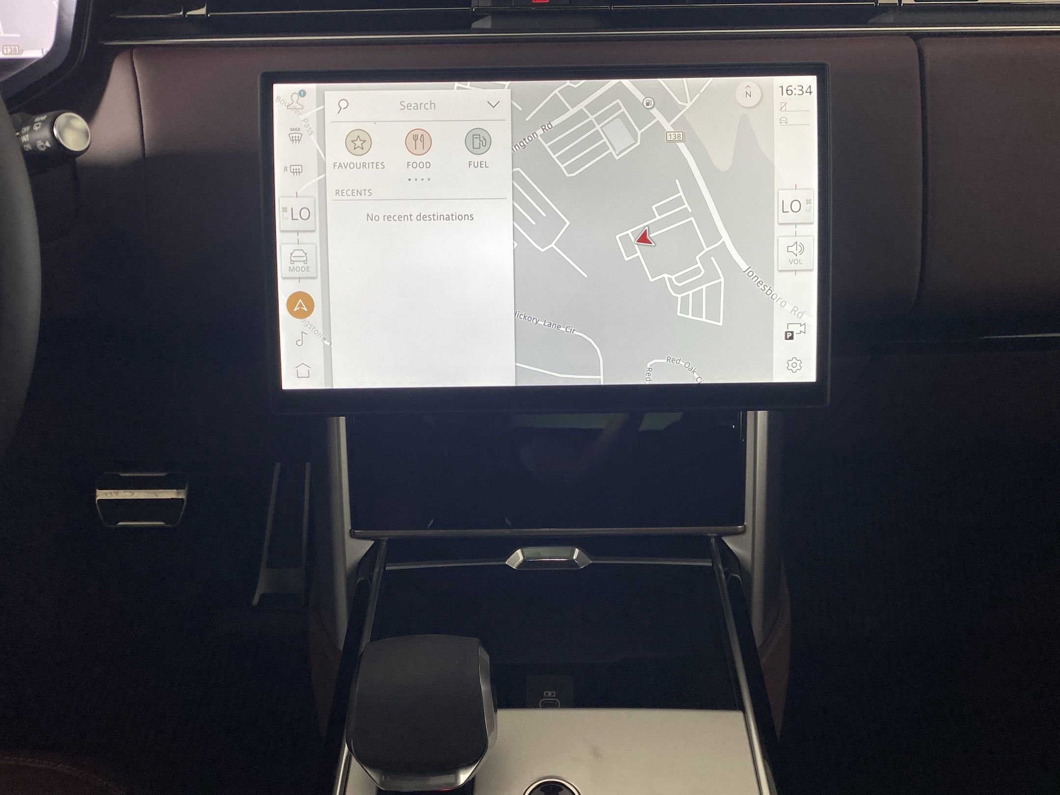 New 2025 Land Rover Range Rover SE image 21