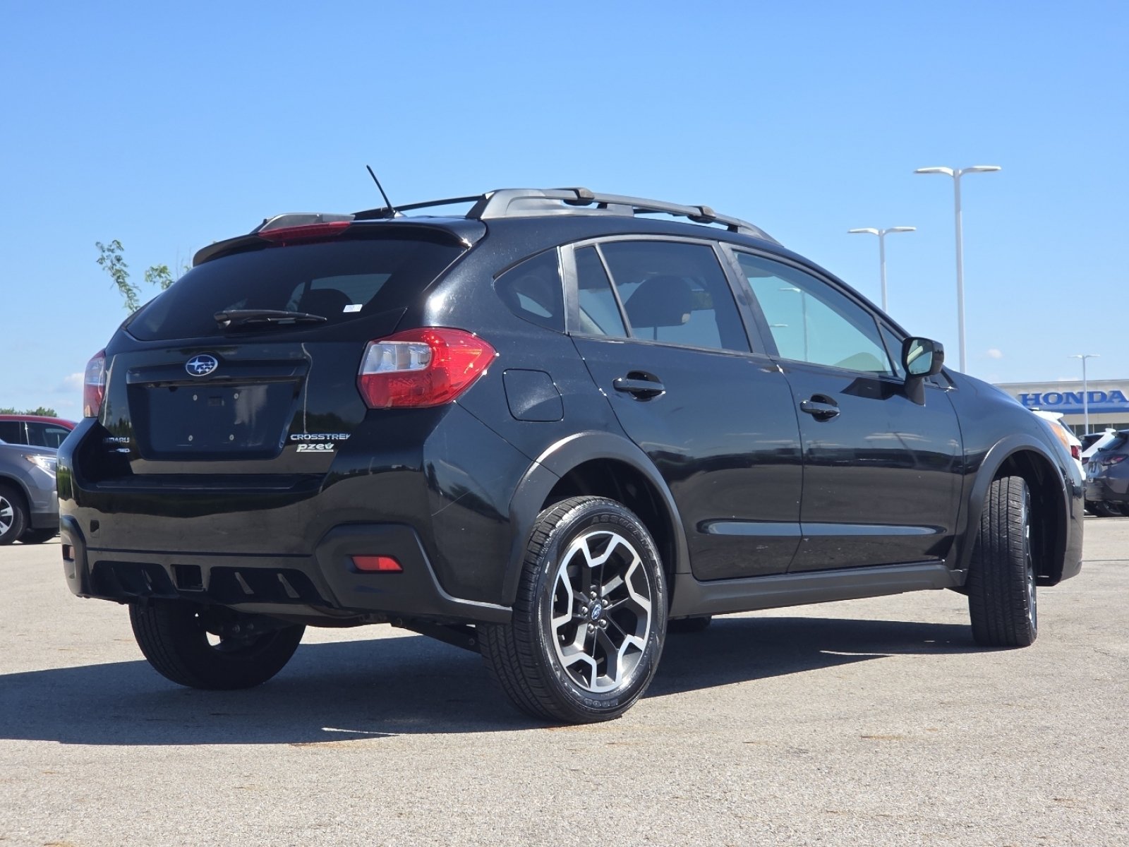 Used 2017 Subaru Crosstrek 2.0i Premium AWD/4WD image 18