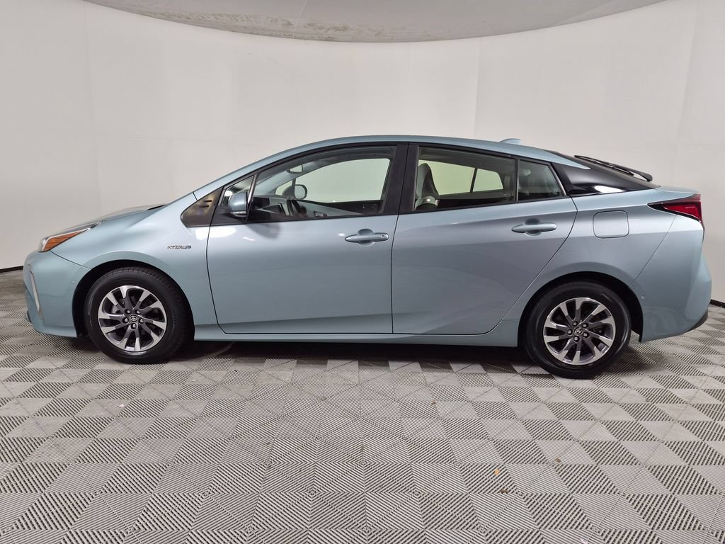 Used 2022 Toyota Prius Limited w/ Premium Convenience Package FWD image 6