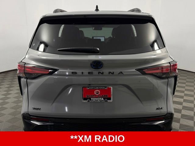 Used 2025 Toyota Sienna XSE w/ XSE Plus Package image 7