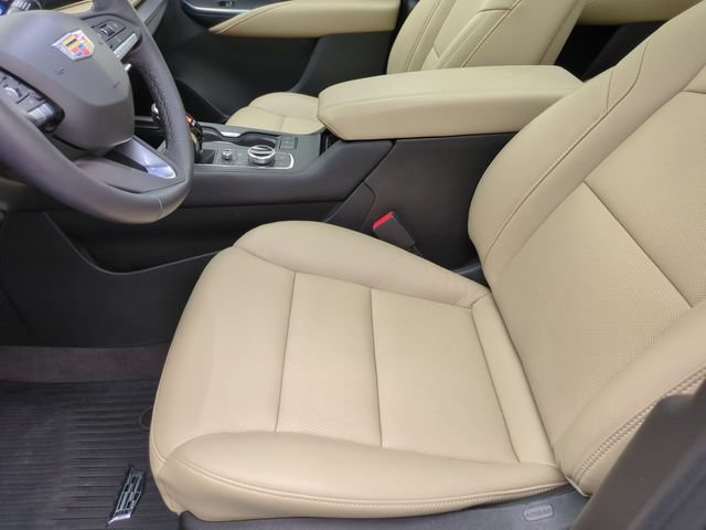 Certified 2024 Cadillac XT4 Premium Luxury w/ Technology Package AWD/4WD image 20