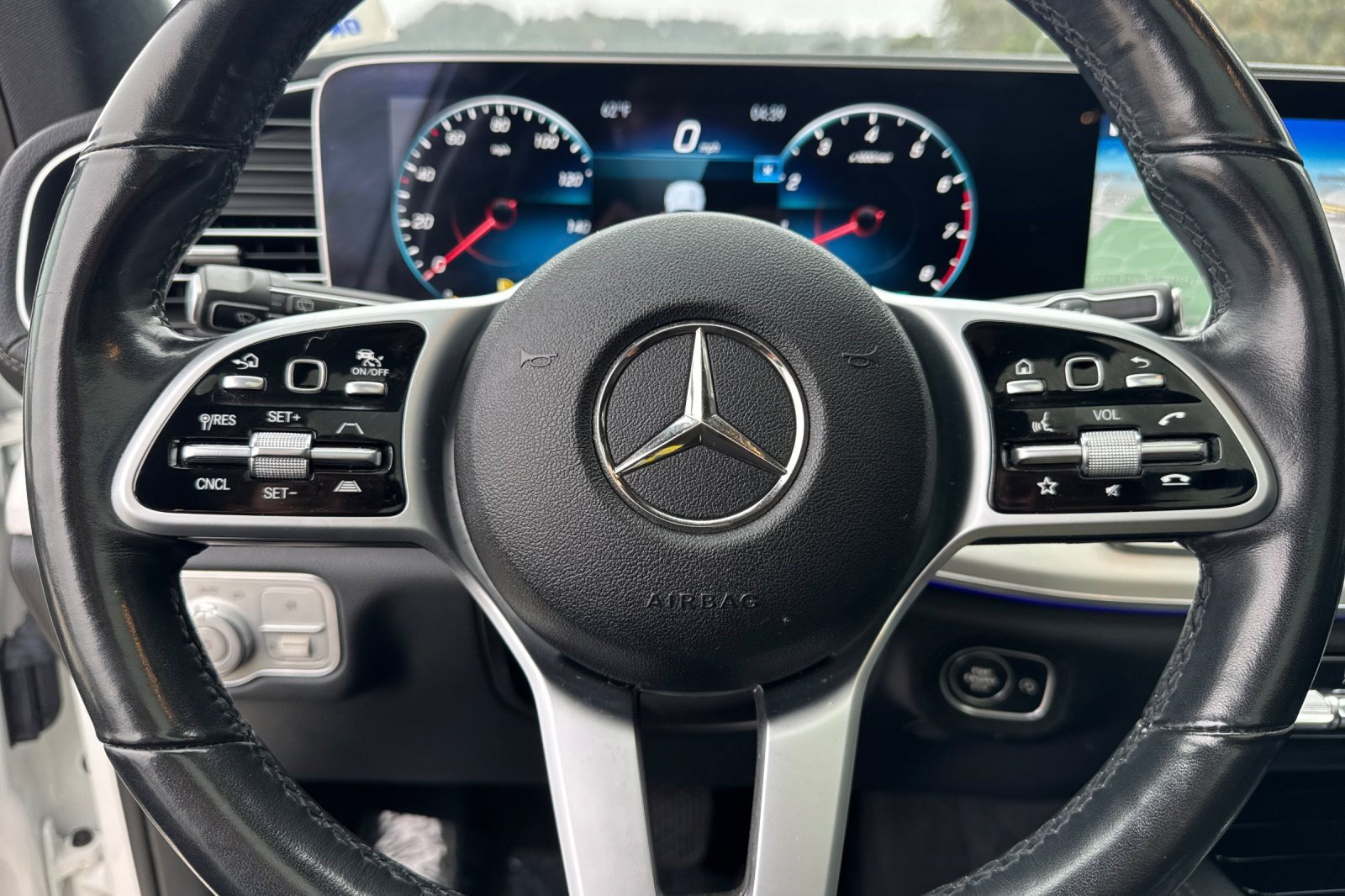 Used 2021 Mercedes-Benz GLS 450 4MATIC image 10