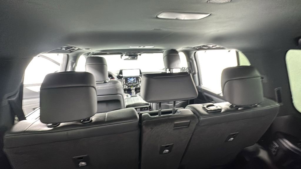 Used 2023 Lexus LX 600 F Sport image 19