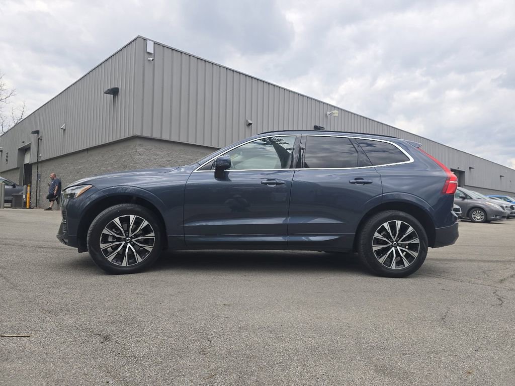 Used 2023 Volvo XC60 B5 Core w/ Climate Package image 14