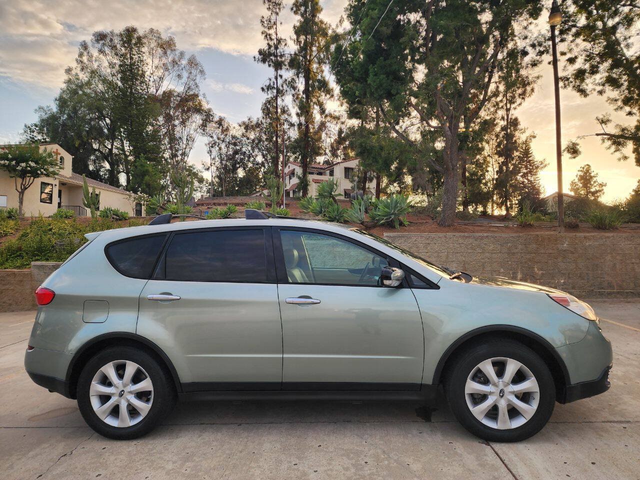 Used 2006 Subaru Tribeca Limited AWD/4WD image 6