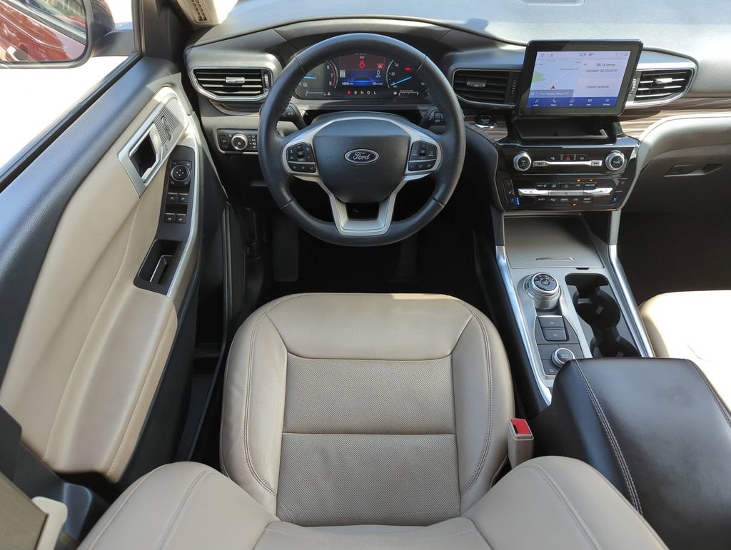 Used 2023 Ford Explorer Limited image 14