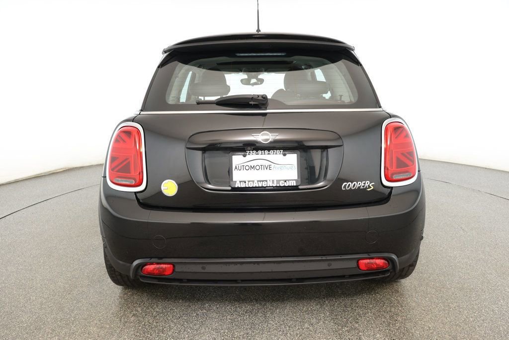 Used 2023 MINI Cooper SE image 5