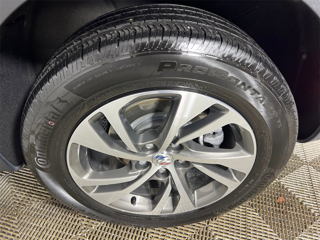 Used 2023 Buick Envision Essence image 20